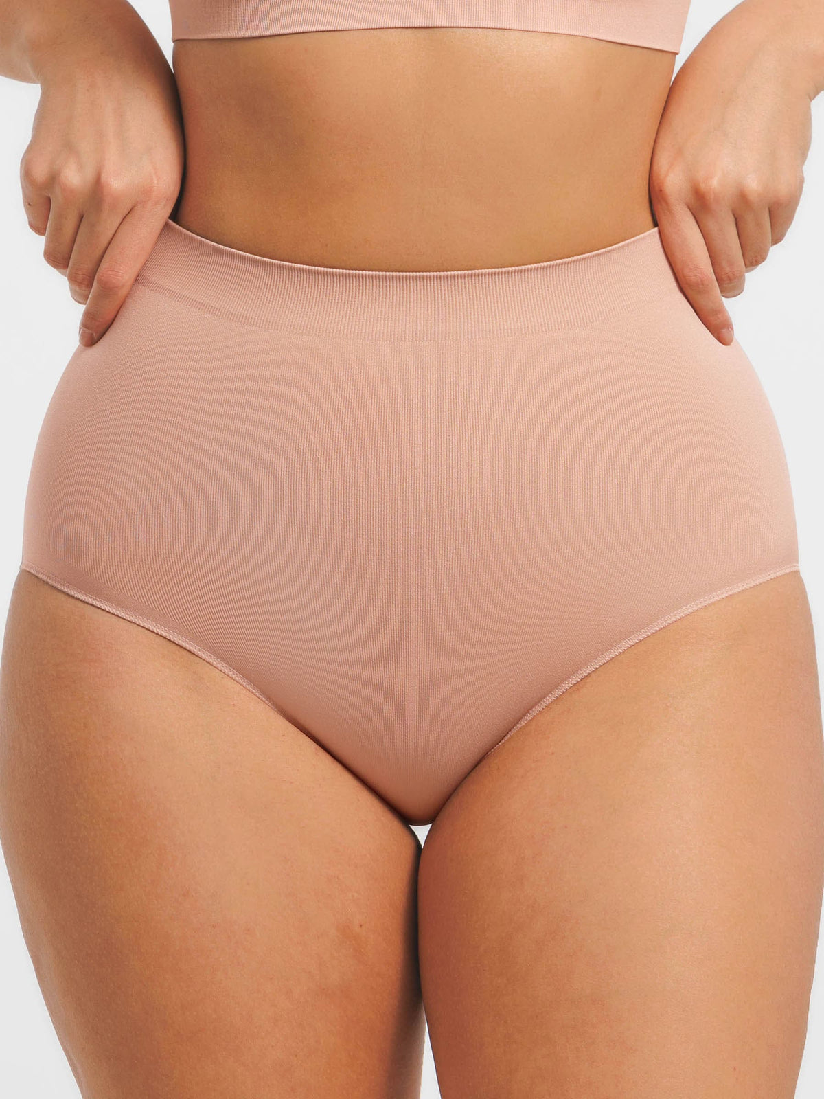 Vormgevende Slip met Naadloos Ontwerp